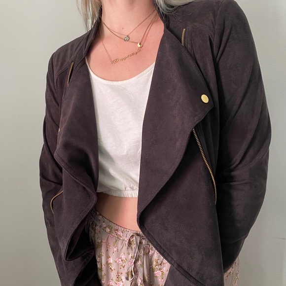 Stunning Vegan suede jacket! ✨🖤 - Picture 4 of 4